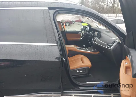 2022 BMW X7 xDrive40I z USA, uszkodzony, nr VIN 5UXCW2C09N9M37838